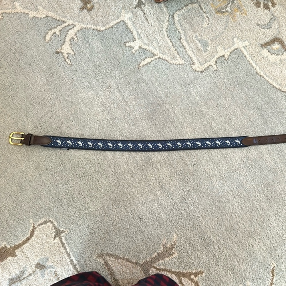Vineyard vines belt